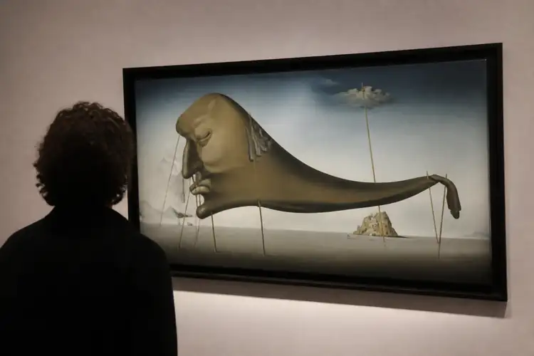Dalí beroemdste schilderijen bekeken